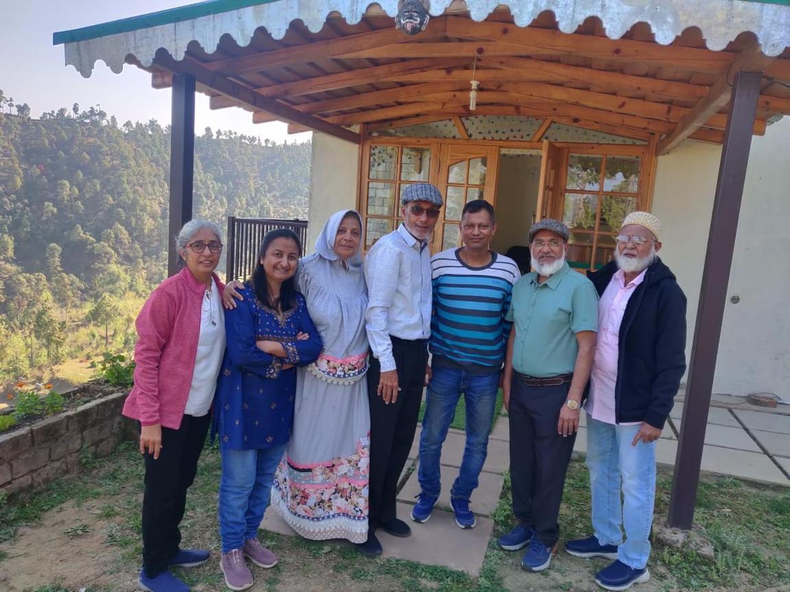 Elphinstone Inn Almora Exterior photo