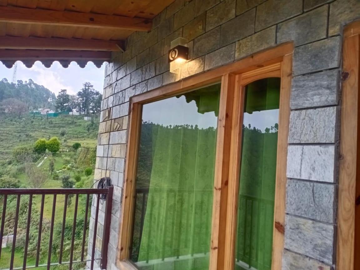 Elphinstone Inn Almora Exterior photo