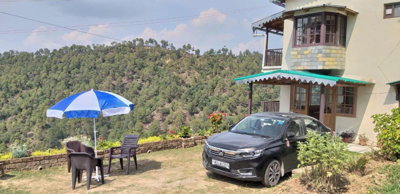 Elphinstone Inn Almora Exterior photo