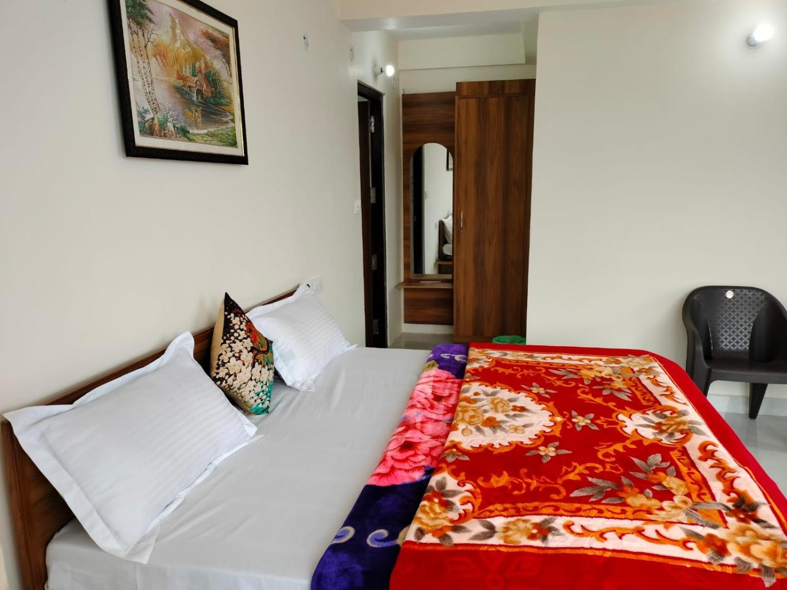 Elphinstone Inn Almora Exterior photo