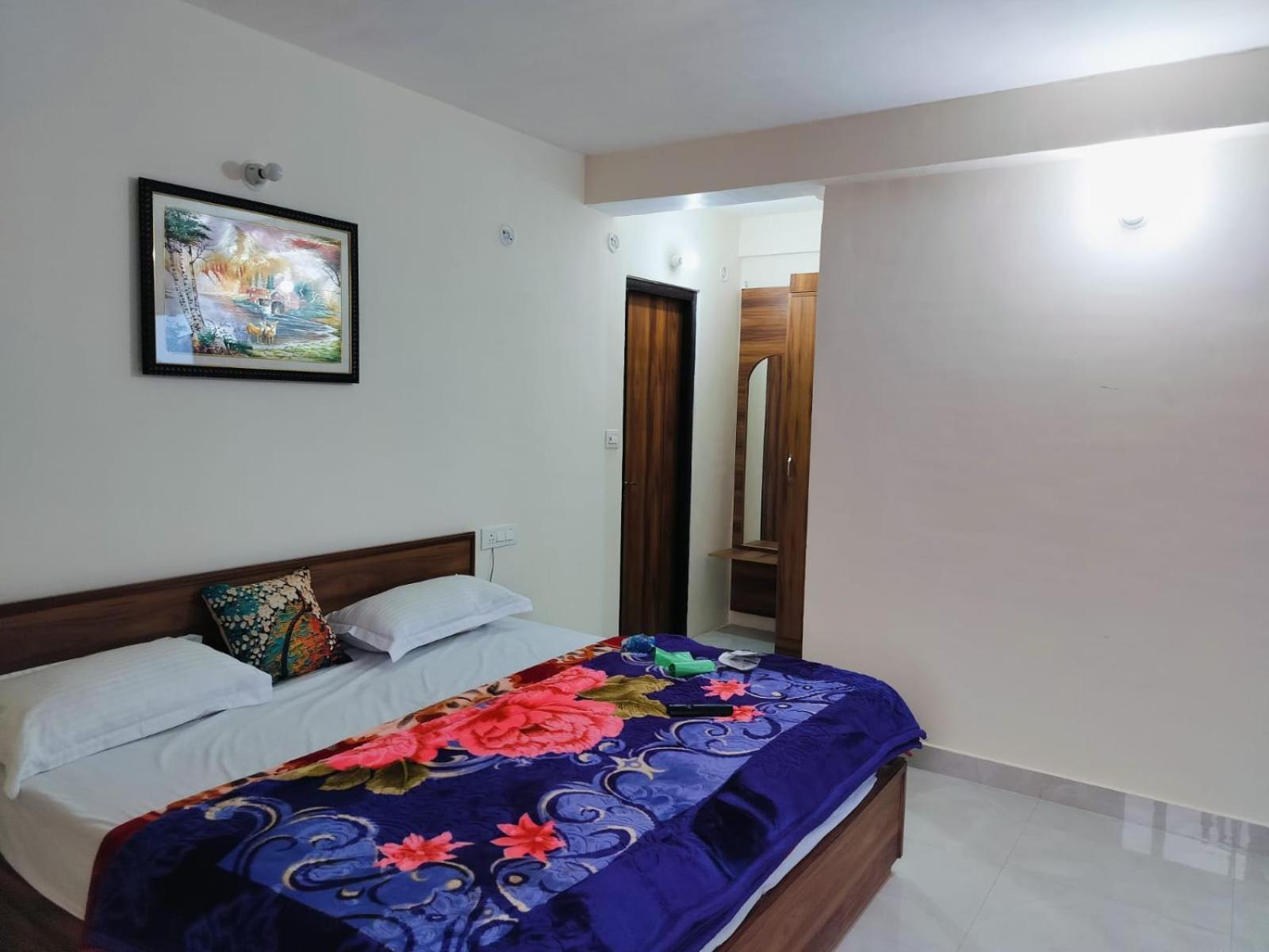 Elphinstone Inn Almora Exterior photo